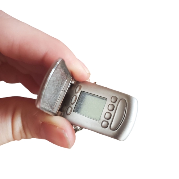 Vintage cell phone digital clock keychain - Picture 2 of 3